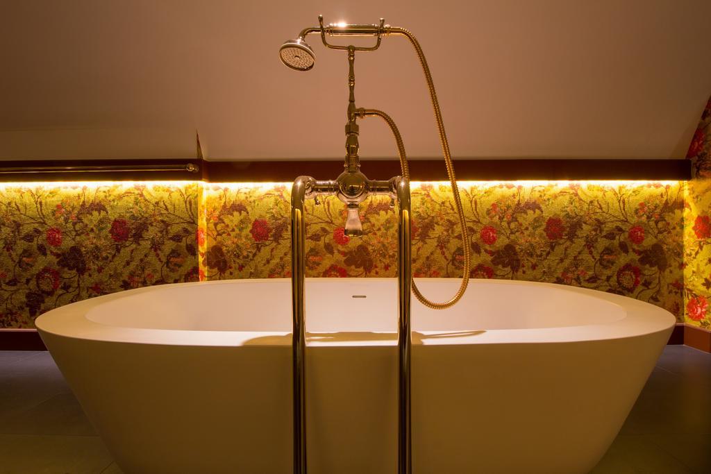 The Royal Suite - R.Q.C. The Hague Room photo