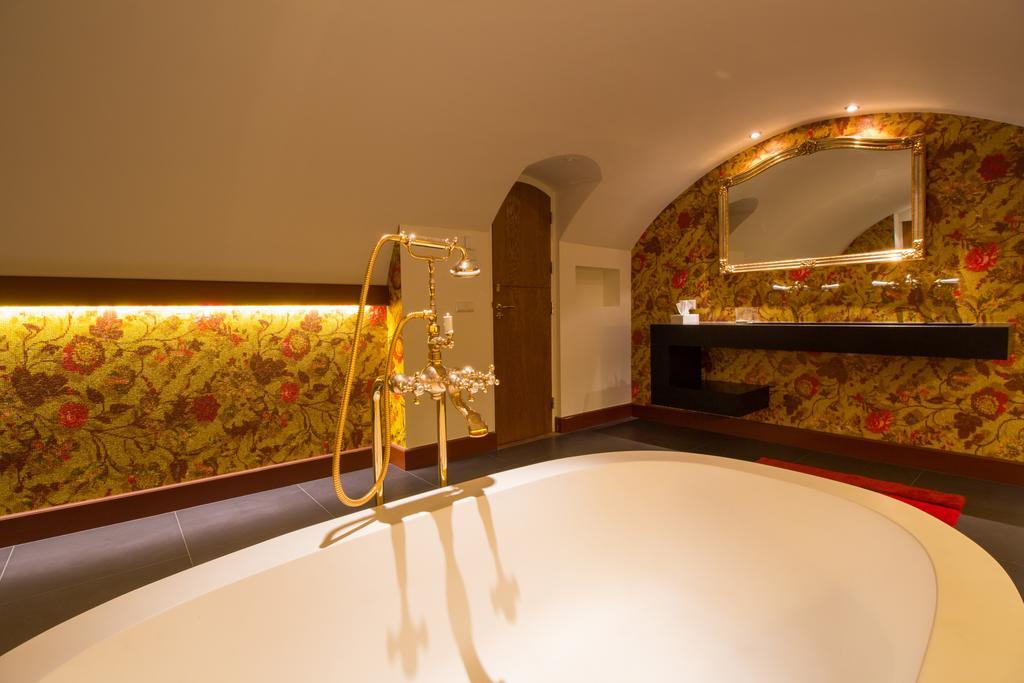 The Royal Suite - R.Q.C. The Hague Room photo