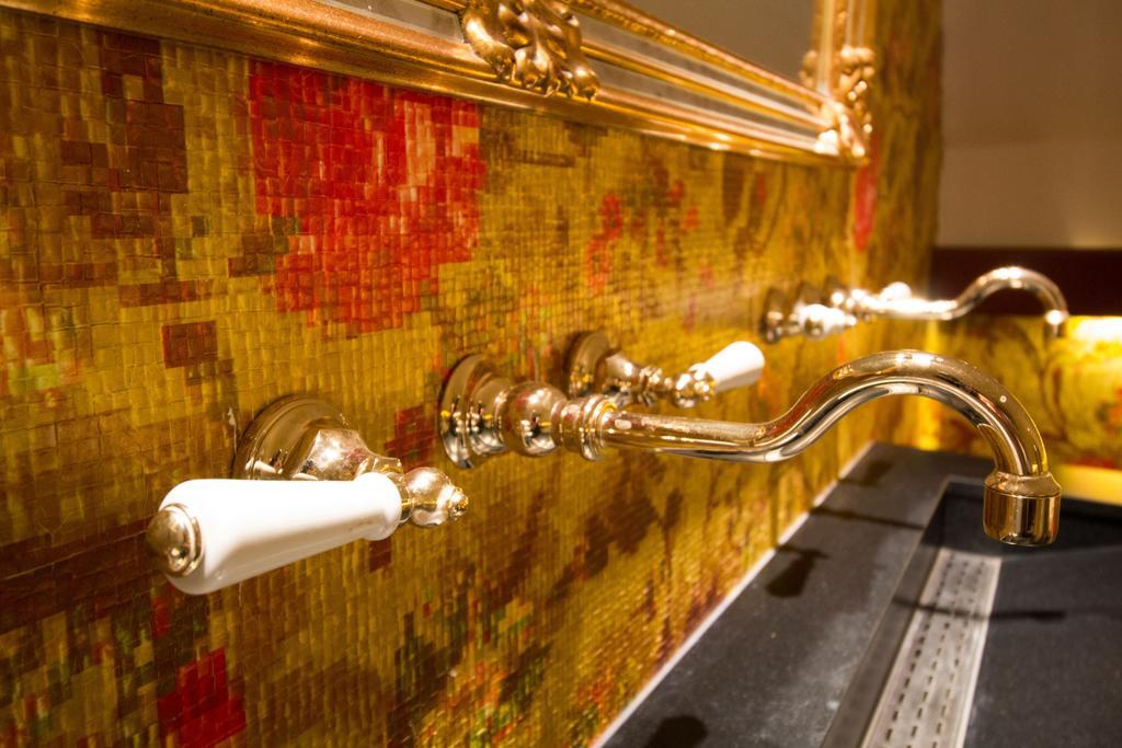 The Royal Suite - R.Q.C. The Hague Room photo
